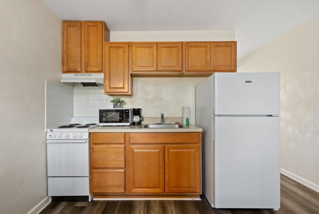 Affordable Suites Graham Экстерьер фото